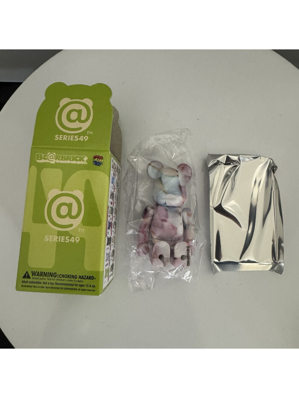 Medicom Bearbrick Series 49 Jellybean 100% S49 Be@rbrick (Random Design)